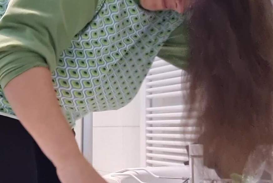 LadyMercedes: Ich wasche meine Haare für Dich