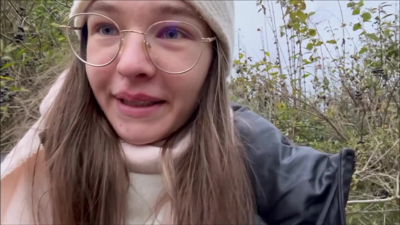 Ich war mal wieder mit meinem Rad unterwegs und wie fast immer bei mir, musste ich unterwegs pinkeln :) WARUM das nicht für dich aufnehmen???