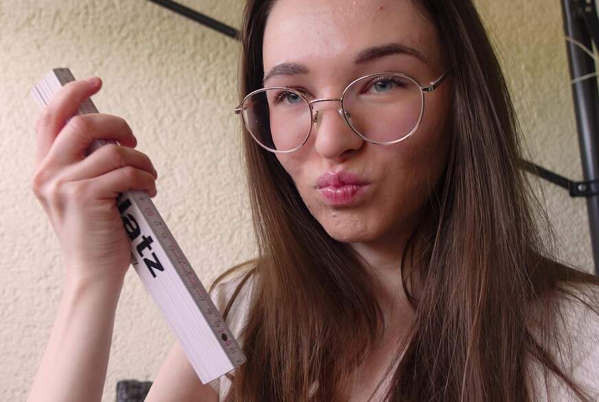 SO GROß IST MEINE P***y!! Ich messe meine XXL-Lippen! von Emmi-Hill
