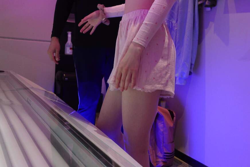 Solarium kaputt? Dann hilft halt nur ein großer h**ter S*****z!! von Emmi-Hill