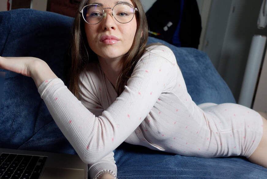 Emmi-Hill: NETf**k und CHILL!