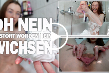Die Kenner wissen wo ich bin 😊 Und ich wollte einfach die Badewanne genießen und mich danach so entspannen, wie man das halt macht 😊 Ich hatte auch schon angefangen ABER wurde leider von **** gestört und musste abbrechen! Ja, aber gekommen und entspannt war ich immer noch nicht, also später wieder ab in die Wanne und das spirtzige zu Ende gebracht 😊 Ich hoffe, du kannst das Video und deine Entspannung ohne Unterbrechung genießen.