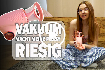 Sagt mal… Lecken Kerle heute nicht mehr gerne? Ich wurde schon ewig nicht mehr geleckt!  Die Kerle nehmen den Mund gerne voll - nicht so voll wie die Pumpe hehe - aber dann nichts! Haben die Angst vor meiner Großen Muschi? Oder leckt ihr einfach nicht mehr gerne? Selbst ist die Frau, ich habe mir ein neues Toy gekauft! Das kann lecken und saugen. Vergessen ja viele… hehe. Ich wusste gar nicht, dass die auch so krass Vakuum saugt, aber mir gefällts sehr!! Denke das hörst du auch  #vakuum