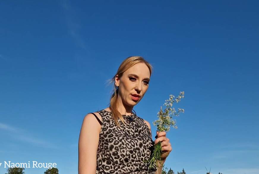 Lady-Naomi-Rouge: Latexslip Polituranweisung