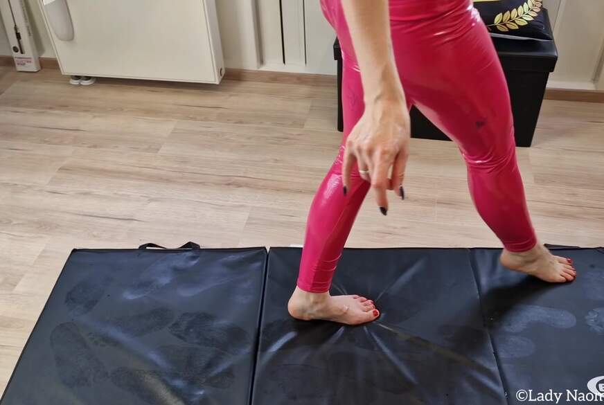 Lady-Naomi-Rouge: Fußschweiß EXTREM verkraftest du es