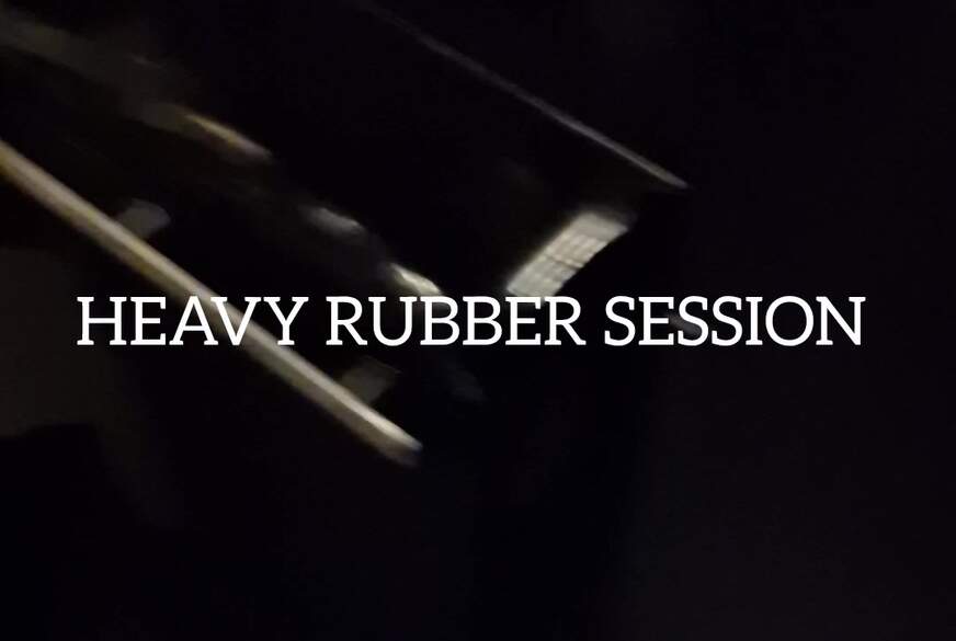 Heavy Rubber Session von Lady-Naomi-Rouge