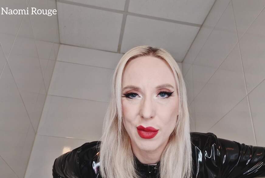 Bananen-B**wjob? Sexy dominantes Foodspitting von Lady-Naomi-Rouge pic1