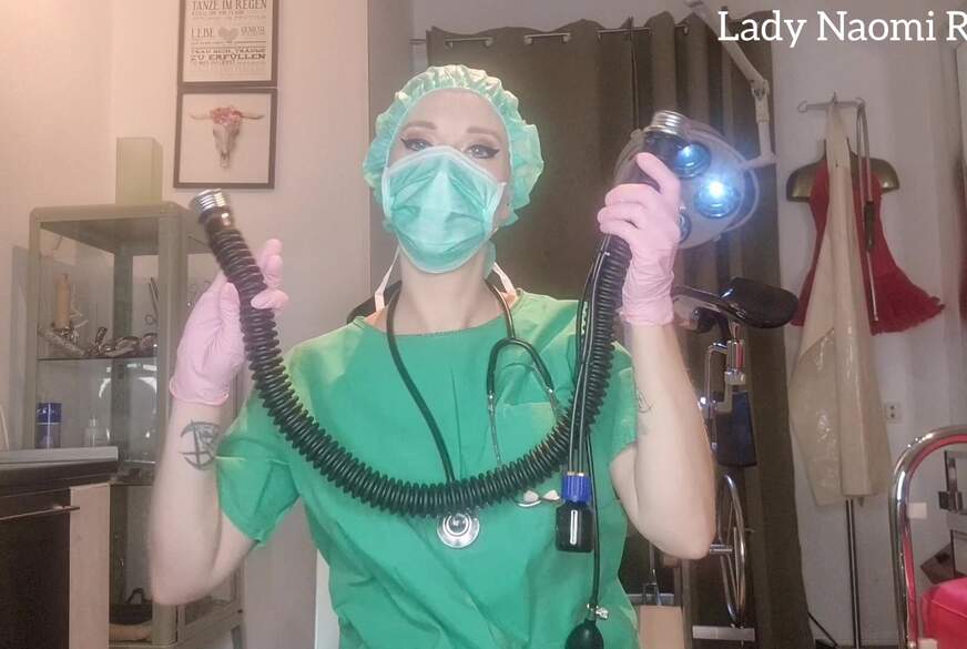 BIZARRKLINIK Medizinische Kontrolle der P*****s Atmung durch eine Gasmaske POV H*****b von Lady-Naomi-Rouge pic1