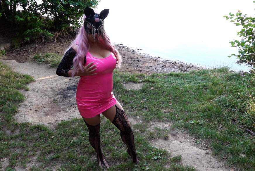 Celina-Hot: S*****zgierig am Unterbacher See