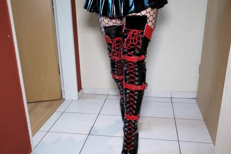 Celina-Hot: Meine Overknees