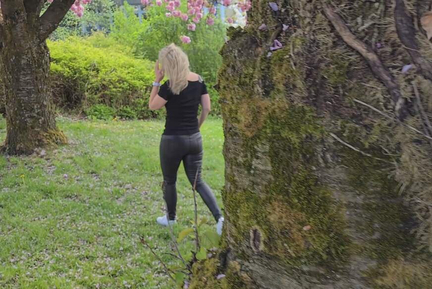 AnnabelMassina: A***hfixierter F**kboy s*****t auf meinen Leder A***h - XXXL F***enauslauf