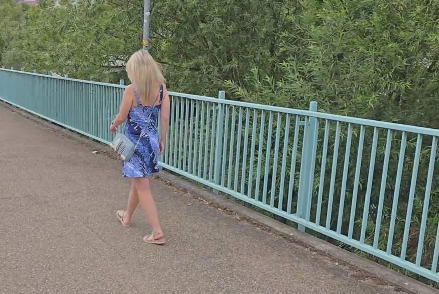 AnnabelMassina: Auslaufende Milf S******e geht auf F**kfang mit S****a Spiele