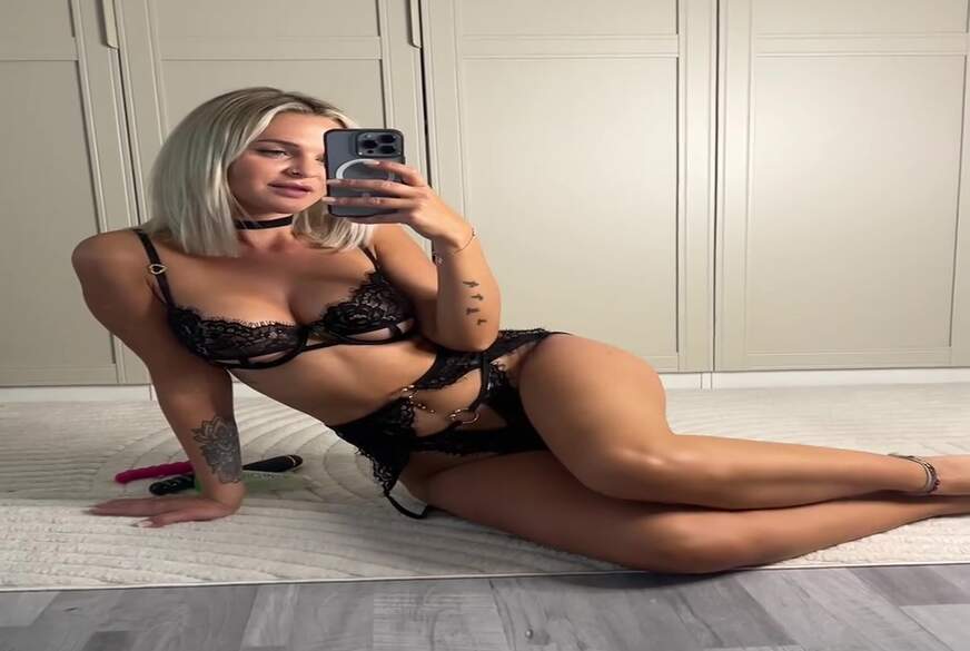 Bad-Jenny: Na, willst du sehen, wie ich dir einen richtig tiefen B**wjob gebe?