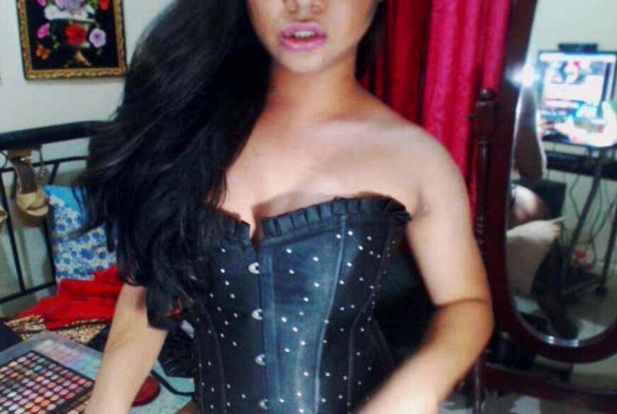 BeMySexSlave69: Eine Königin lässt S****a auf ihrem sexy Höschen explodieren