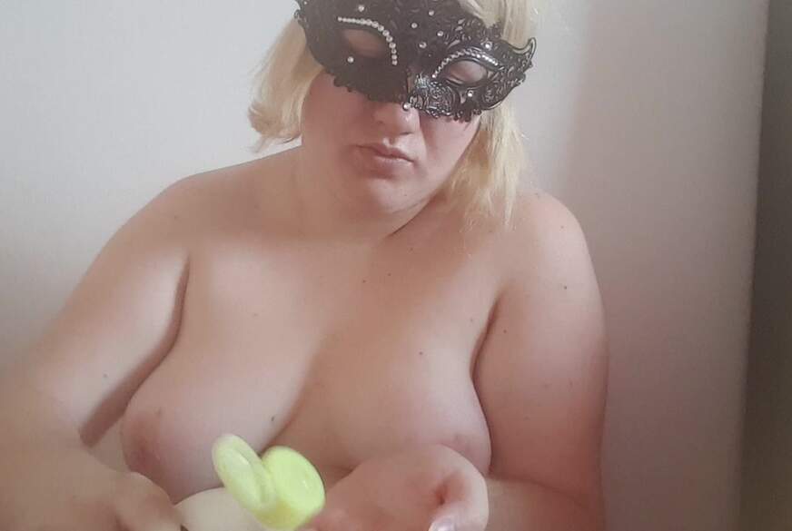 JasminBella: Wer will helfen?