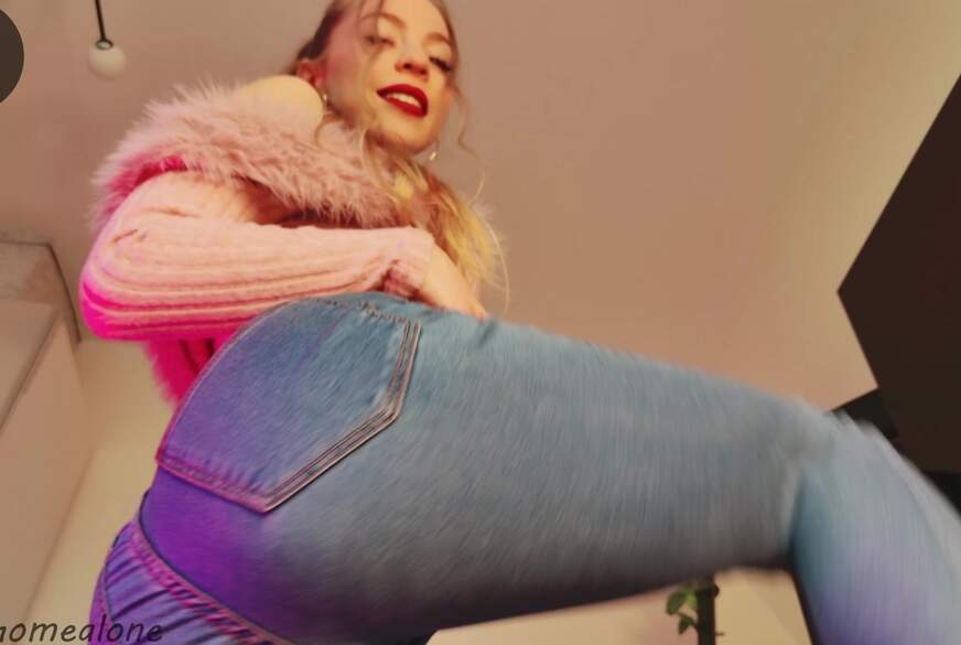 GirlHomeAlone: Stroke For My Jeans Ass