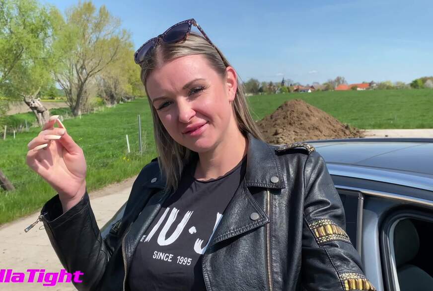 Bella-Tight: Parkplatzf**k