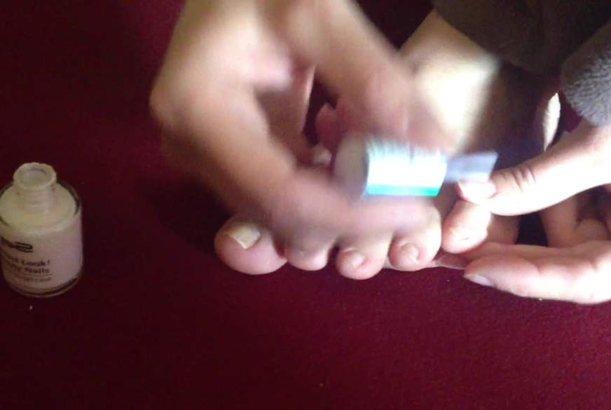 hairykittyx: Fußnägel lackert