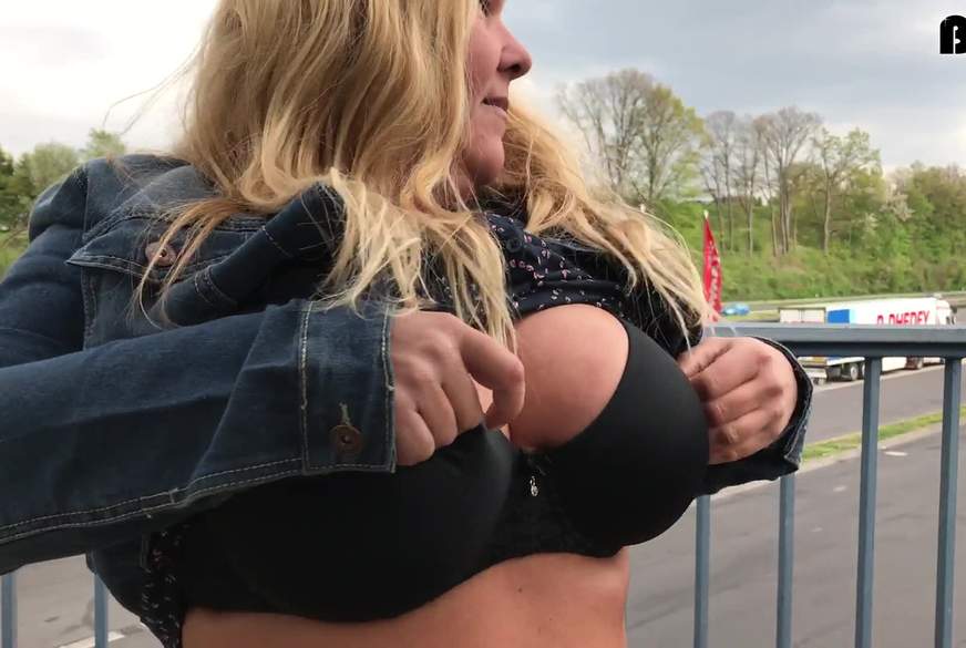 Skandalvideo - W***sgesicht auf der Autobahn!!!!!!!!! von KimVanDyke