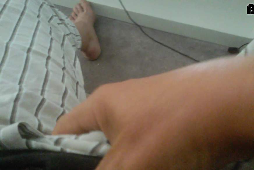 KnutschboyClaus: Ich w****e meine M*********e bis zum A********n