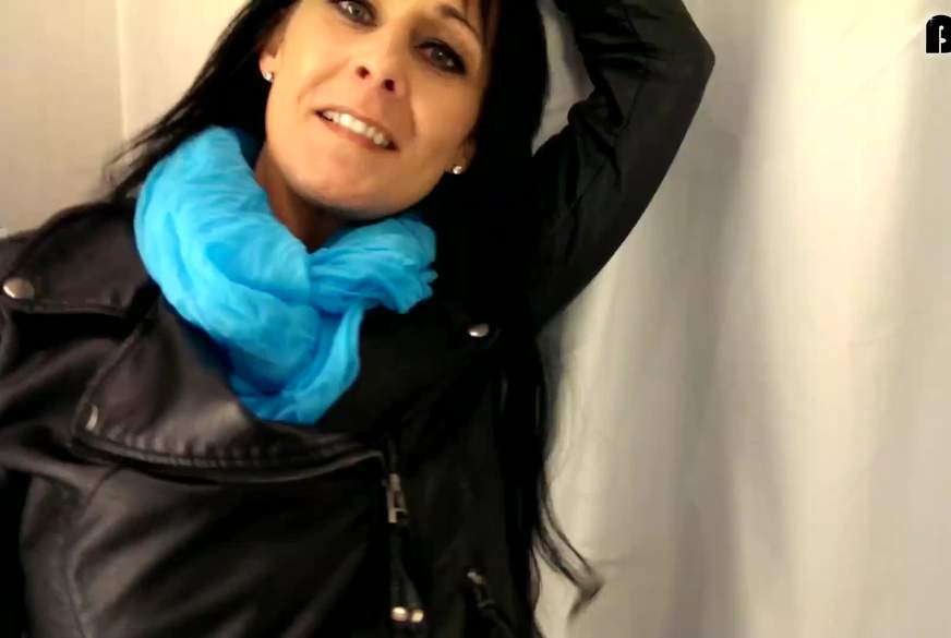 Moonlight15: ! AbgeFahren ! PUBLIC B**wJob bei L & M ! Krasser geht Nicht !