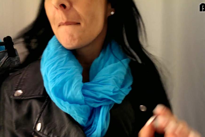 Moonlight15: ! AbgeFahren ! PUBLIC B**wJob bei L & M ! Krasser geht Nicht !