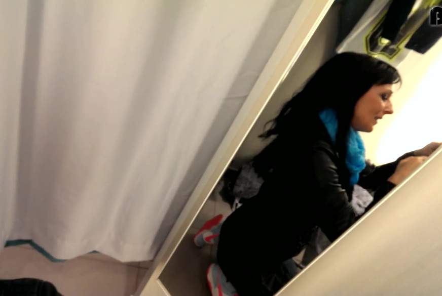 Moonlight15: ! AbgeFahren ! PUBLIC B**wJob bei L & M ! Krasser geht Nicht !