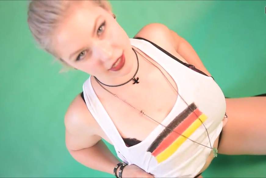 Sexy Fußball von Sexy-Anne-Marie pic3