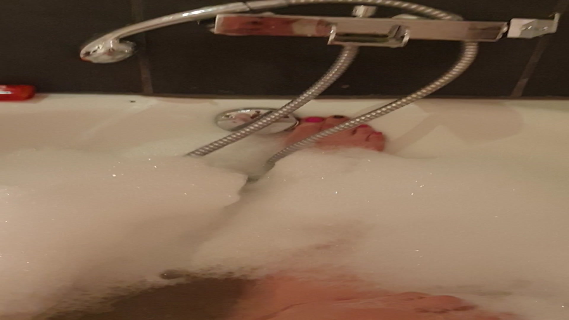 Hier mal ein kleines aber feines Bombon ;) Sowas kleines feines werde ich nun öffter mal drehen