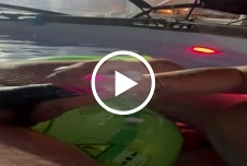Sahne wird rausgeholt Milfs Dicke Schwarzhaarig Frau-Mann Pool Natur Handjob DirtyTalk Nahaufnahme POV Körperbesamung