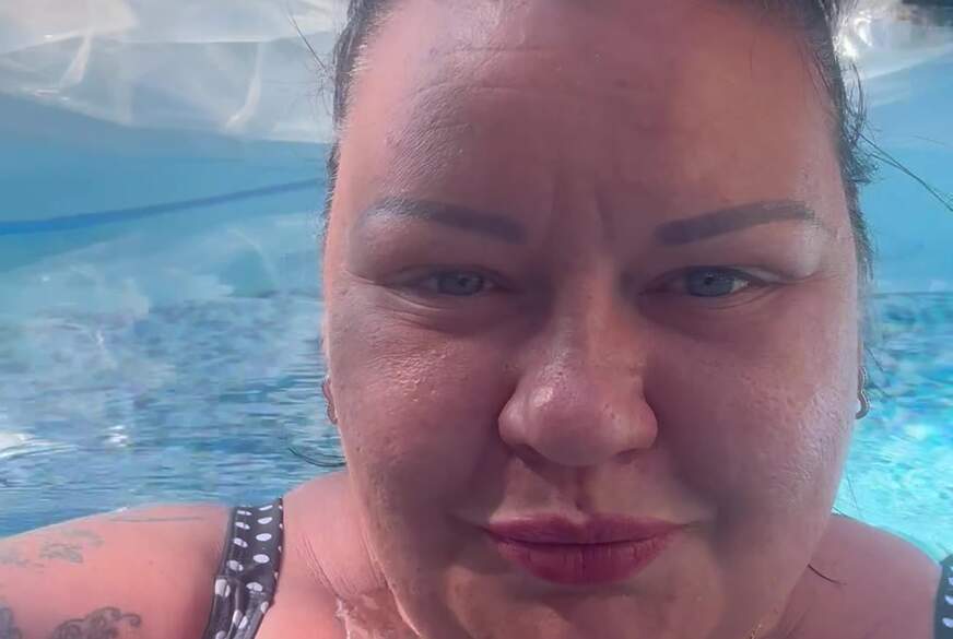 Badespaß alleine, bei den heißen Temperaturen von FrauVonNebenan