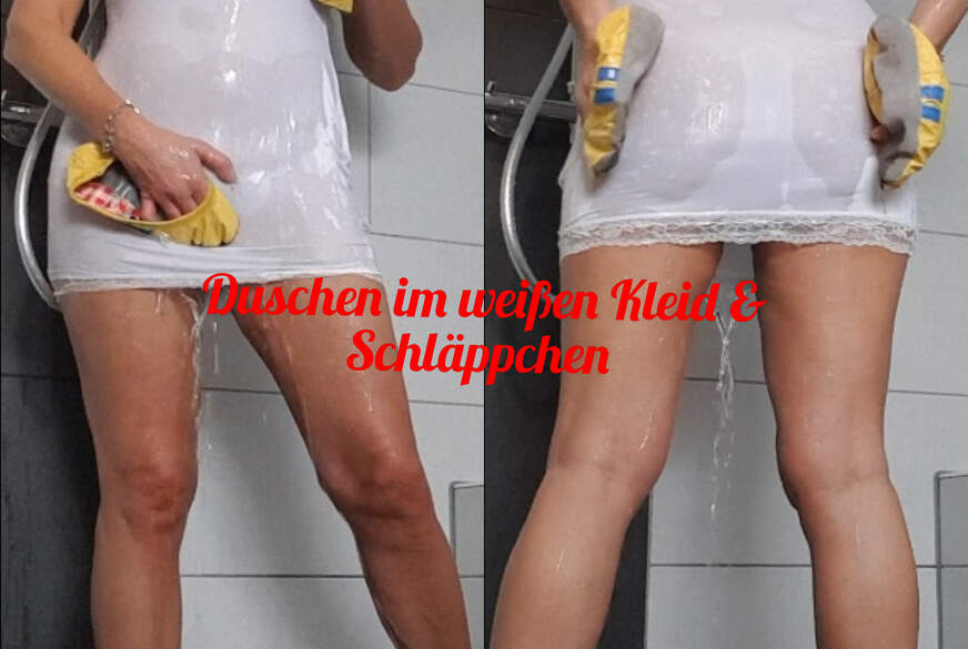 Duschen im weißen Kleid und Schläppchen, behaart von lyn