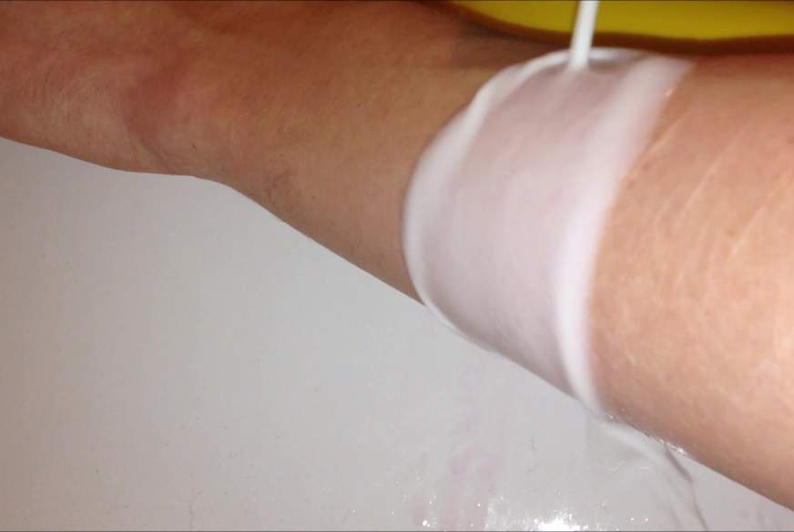 gamerkattyx3: emo fetisch milch auf meine narben