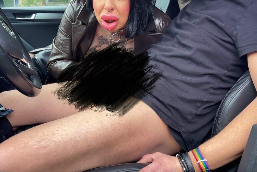 NinaVegas: Hot Car B**wjob mit echtem S*****z!