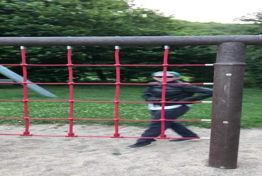 BandidaFox: P****n auf spielplatz