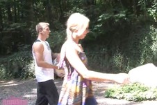 Das ist ein Video aus meinen  Anfangszeiten :) Ich habe es wieder gefunden und dachte, das kann ich dir nicht vorenthalten :)
Ich muss auch nicht viel dazu sagen, gucks dir einfach an :) Ist echt geil geworden :)