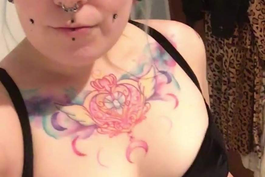 Shellyv***n: Wer steht auf Corsagen?