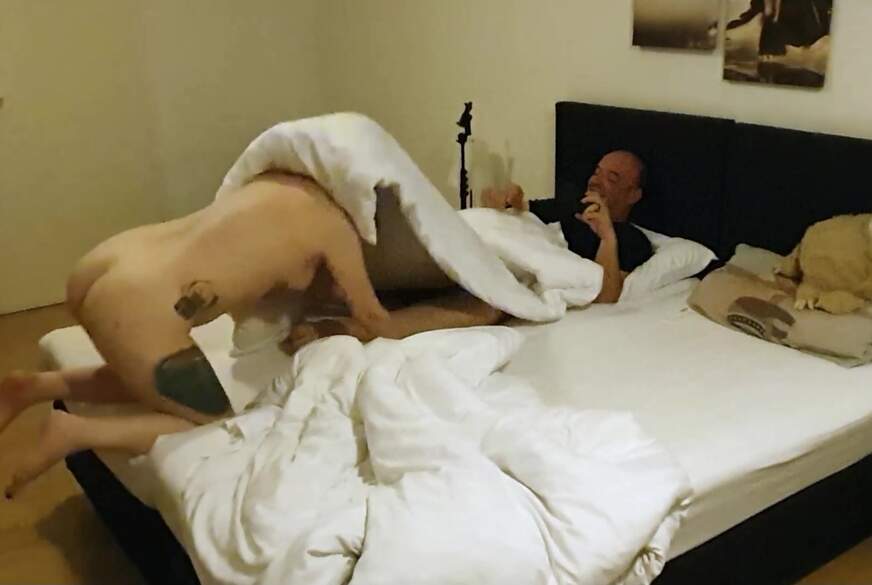 Dom-Paar: Hand Titten und Füßchen Job ...