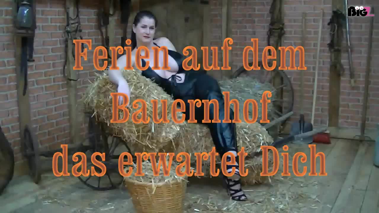 Ferien auf dem Bauernhof eine geile Bauerin..die Dich gerne abmelken wird....grosse Euter zum anfassen....und viel Platz..was hälst Du davon