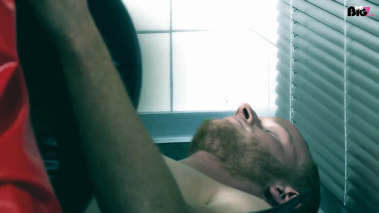 so mag ich es...komm streck mir schon den Arsch hin, das ich ihn ausgiebig untersuchen kann und dich mit den Finger ficken kann...das amchte Ihn so geil das die geiel Sklavensau mir auf meine Stiefel spritze...ich denke das kann ich verlangen das er alles sauber leckt oder ?