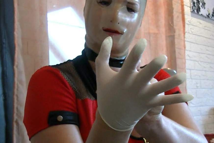 Fetish in den Händen der Latex Queen von MegaTitten pic4