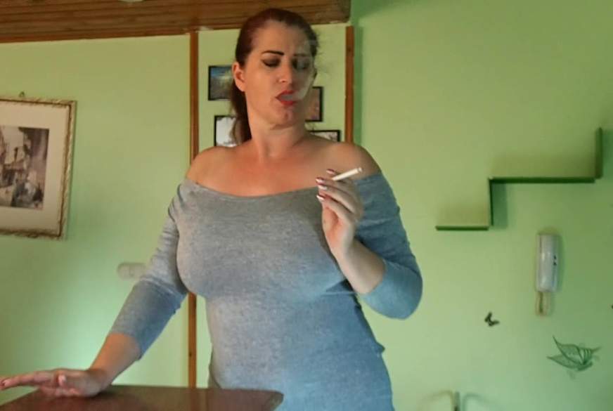 Dralle Hausfrau von MilfUlrike pic2