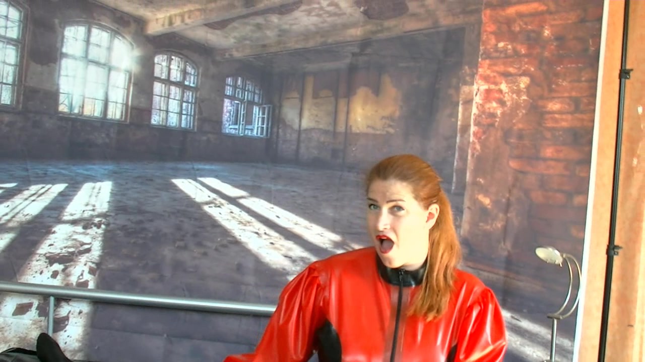 hier der letzte Teil...wow,...wie geil er zappelte als ich seinen Schwanz weiter wichste und deine eier einer speziellen Massage unterzog...grins..