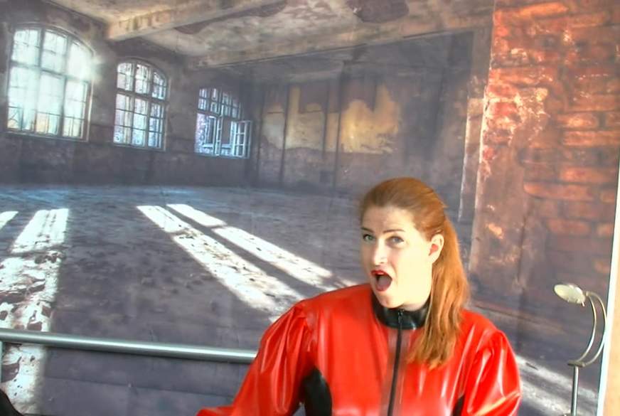 User Date - geboren zum dienen Latex S*u 3 von MilfUlrike