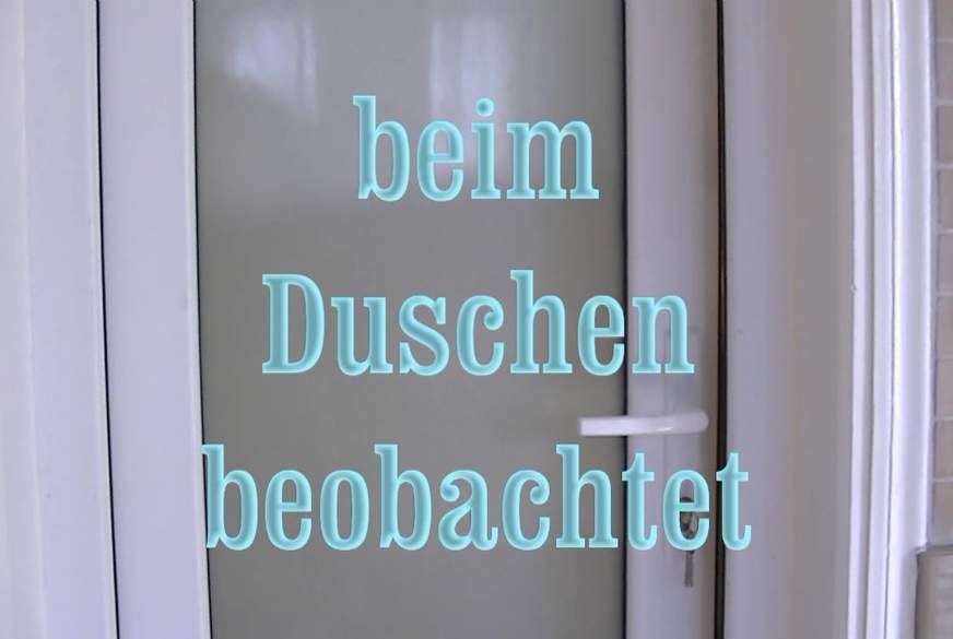 beim duschen beobachtet von MilfUlrike pic1