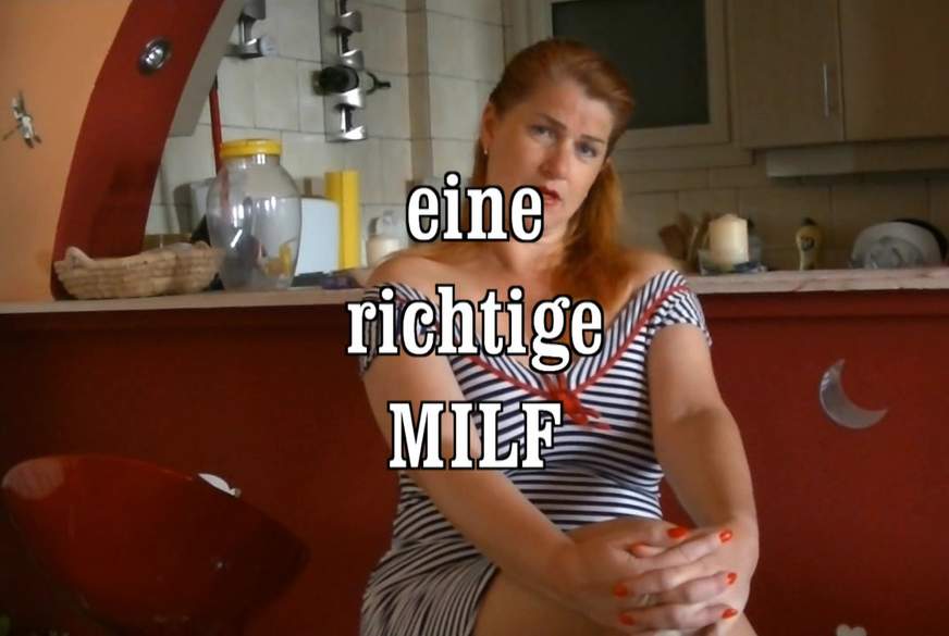 eine richtige MILF von MegaTitten pic1