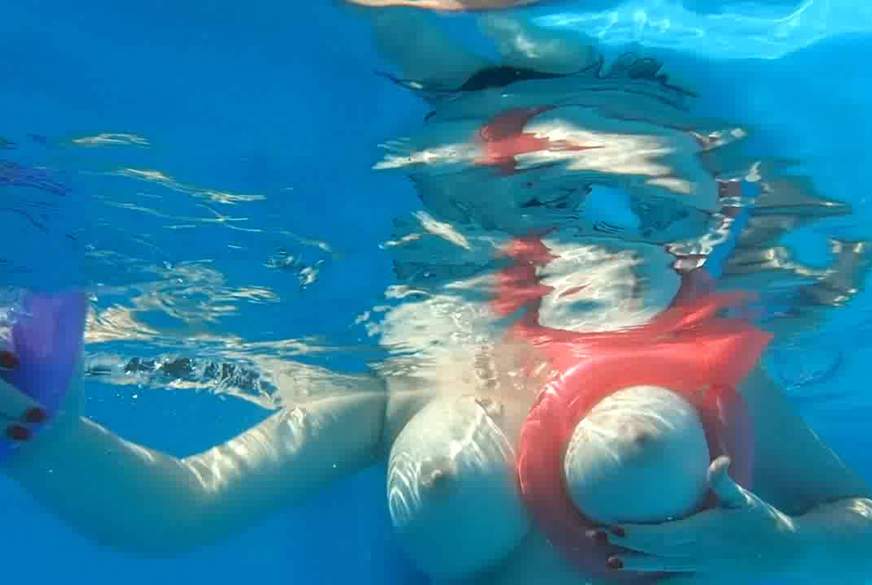 Luftballoons - geile Wassernixe von MilfUlrike pic4
