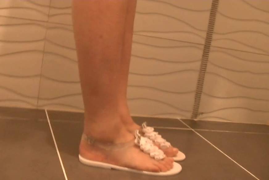 meine neuen FlipFlops von MilfUlrike pic4