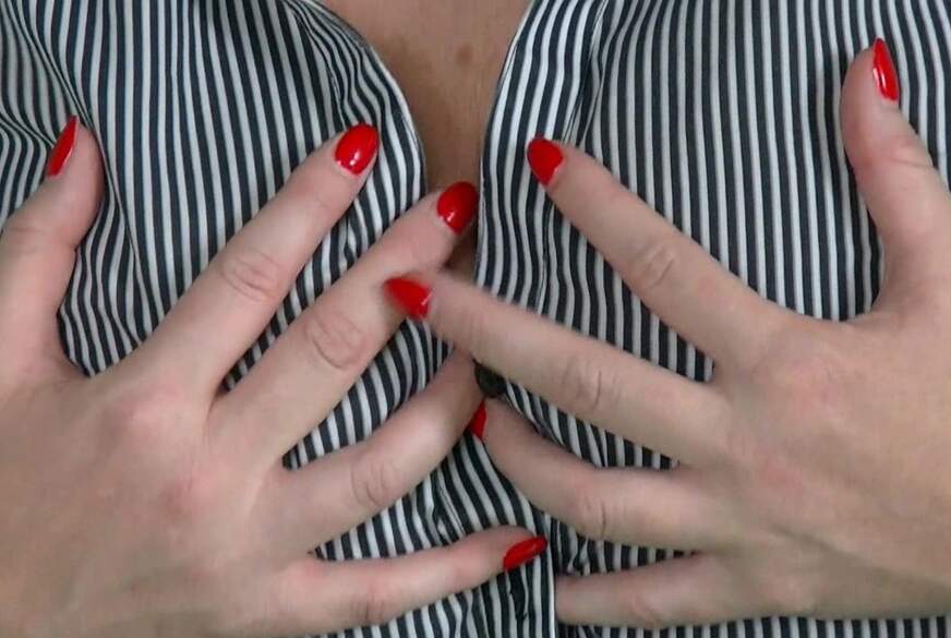 W************g geile Tittenmassage von MilfUlrike pic1