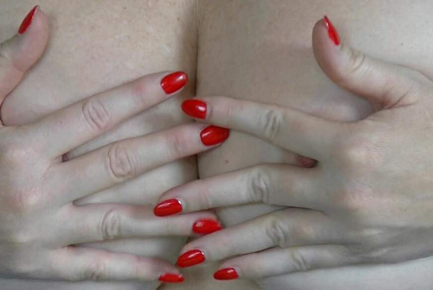 W************g geile Tittenmassage von MilfUlrike pic4